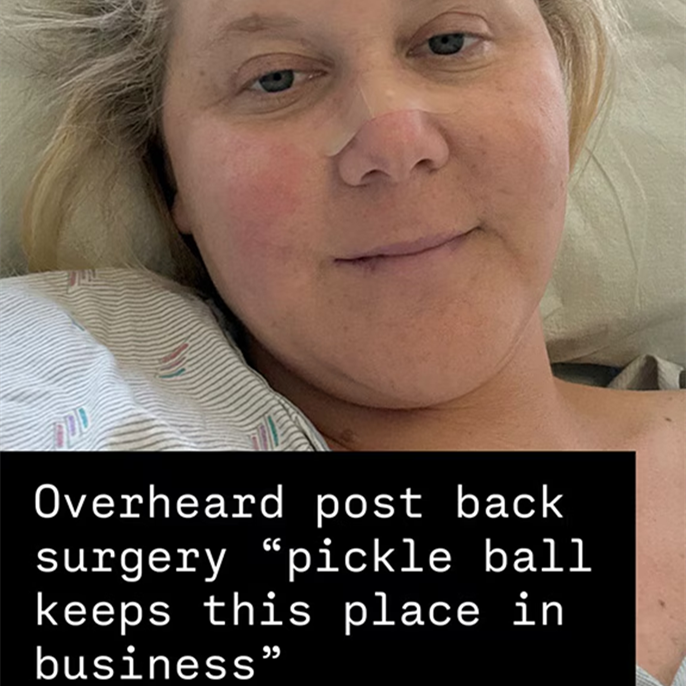 Amy Schumer Undergoes Back Surgery