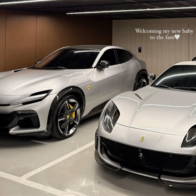 BLACKPINK’s Lisa welcomes two luxury supercars to her collection