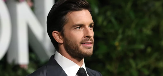 Is Jonathan Bailey Single? He Keeps His Romances Private 1