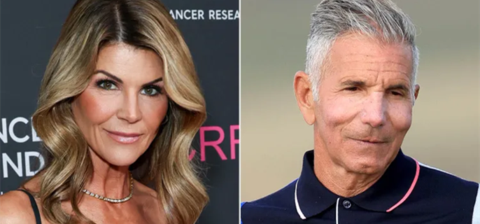 Lori Loughlin Still 'Extremely Angry' with Ex Mossimo Giannulli as They Move Ahead with Divorce: Sources  1