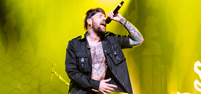 Beartooth Frontman Caleb Shomo’s Wife Reacts After He Comes Out as Gay 1