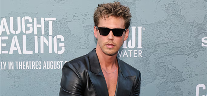Why Austin Butler Slept Overnight on Caught Stealing Set—in Only His Underwear 1