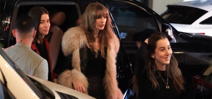 Taylor Swift has girls’ night out with mom Andrea, Kylie Kelce and HAIM sisters in New Orleans ahead of Super Bowl 2025 1