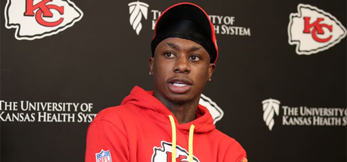 Travis Kelce Addresses Xavier Worthy's Injury After Mid-Game Collison 1