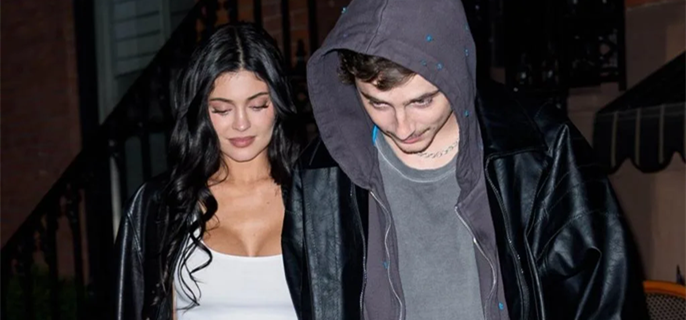 Timothee Chalamet’s Move With Kylie Jenner During Knicks Game Captures Attention 1