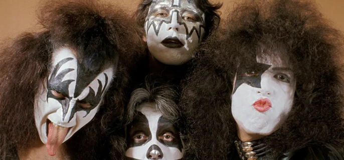 Ace Frehley, Kiss’ original lead guitarist and founding member, dies at 74 1