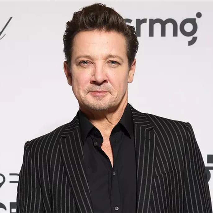 Jeremy Renner Vehemently Denies Sending Unsolicited Sexual Messages to Female Filmmaker, Threatening to Call ICE