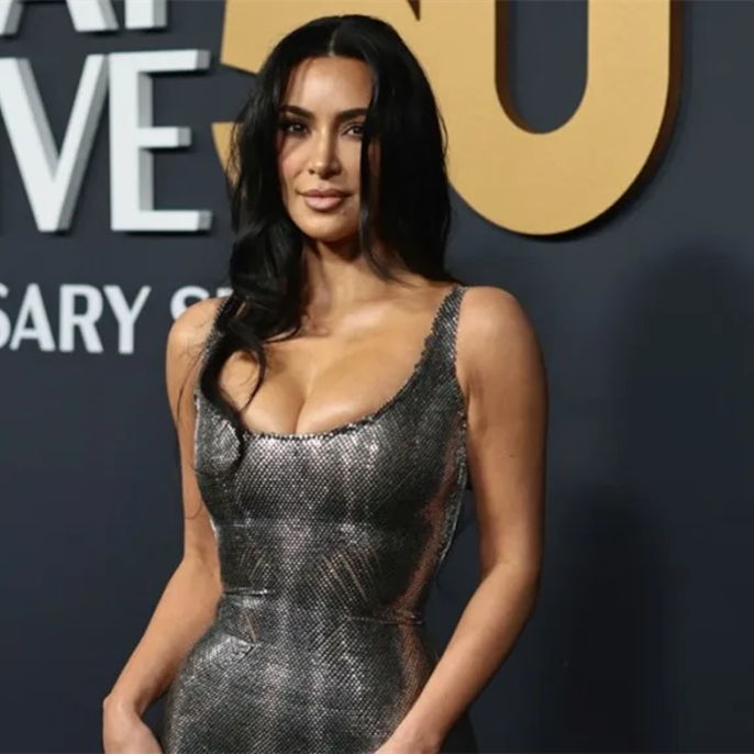 Kim Kardashian Celebrates Christmas Even in Strapless Mugler Gown