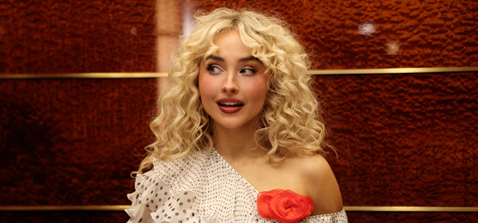 Sabrina Carpenter Channels Carrie Bradshaw in Hilarious SNL Teaser 1