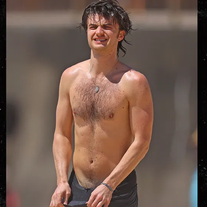 'STRANGER THINGS' STAR JOE KEERY ELEVEN OUT OF TEN AT THE BEACH!!!