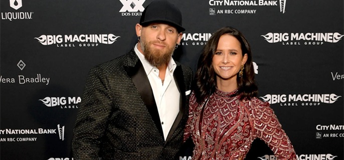 Country singer Brantley Gilbert pauses concert to help wife give birth in tour bus 1