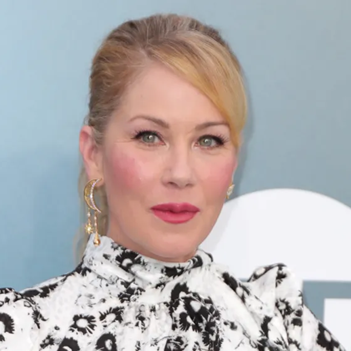 Christina Applegate Says She Has “Beef” With ‘Love Island’ Producers and Contestants