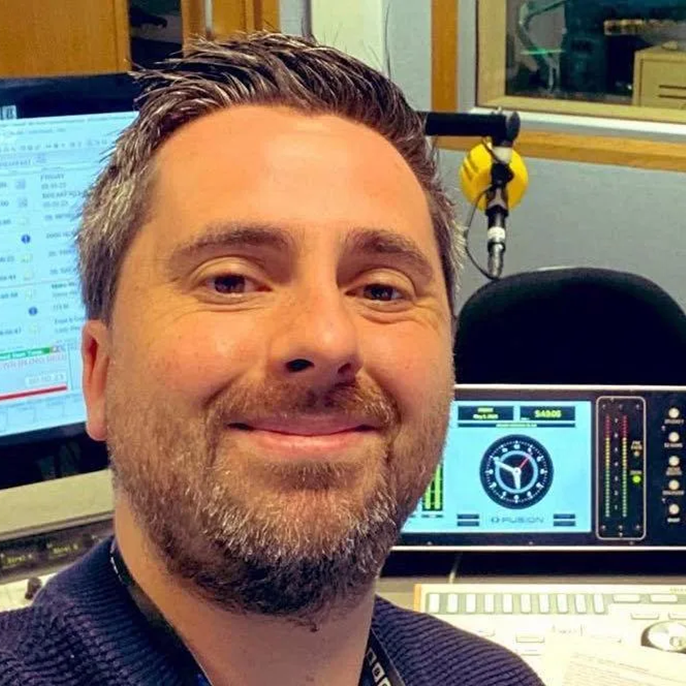 BBC apologises to sacked presenter over homophobic abuse