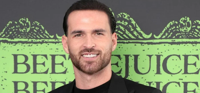 'Love Island' star Ronnie Vint puts end to years of hairline jokes with new look 1