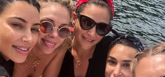 Kim Kardashian Honors Heavenly Birthday of ‘Lifer’ Friend Lindz 1