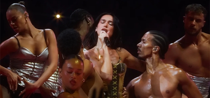 Ariana Grande Reacts to Dua Lipa’s ‘One Last Time’ Cover at Miami Tour Stop 1