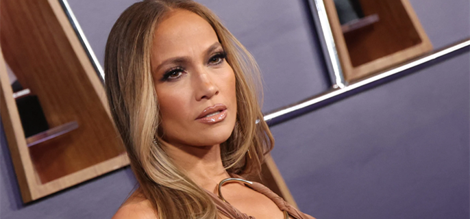 Jennifer Lopez opens up about 'tough' Ben Affleck divorce: 'I'm a different person now' 1