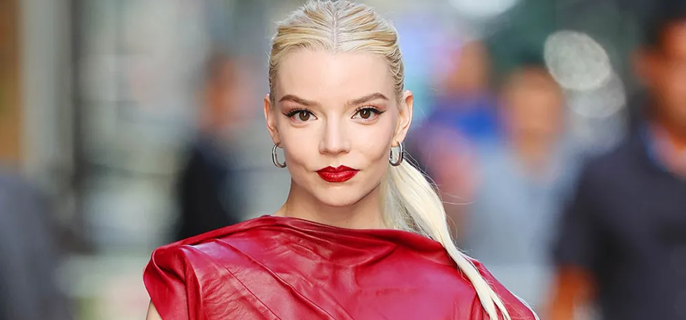 Anya Taylor-Joy’s Dream Disney Role Is Elsa From ‘Frozen’: “I Would Love to Do a Musical” 1