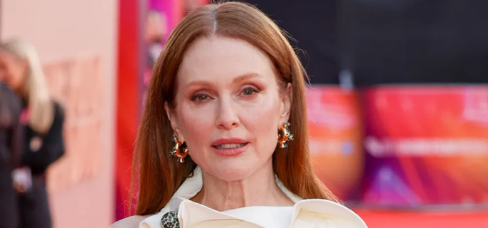 Julianne Moore Expresses “Great Shock” Over ‘Freckleface Strawberry’ Book Being “Banned by the Trump Administration” 1