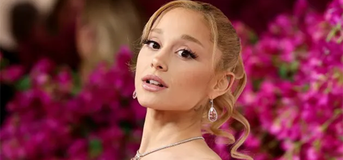 Ariana Grande & Bowen Yang Convince Stevie Nicks to Sing ‘Landslide’ for Them in New ‘SNL’ Promo 1