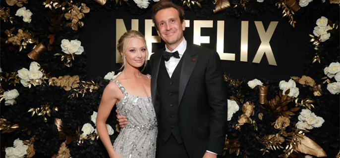 Jason Segel and girlfriend Kayla Radomski engaged after two years of dating: report 1