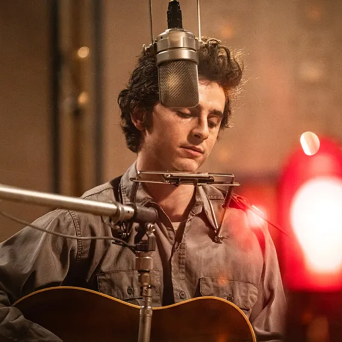 ‘A Complete Unknown’ Critics Praise Timothée Chalamet’s “Electrifying” and “Authentic” Performance as Bob Dylan