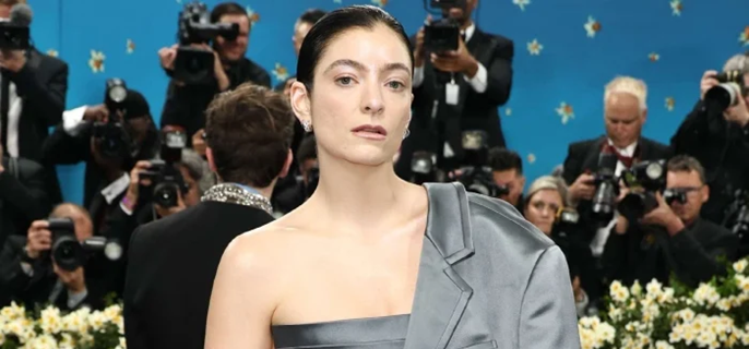 Lorde embarks on world tour with unique live collaborations 1