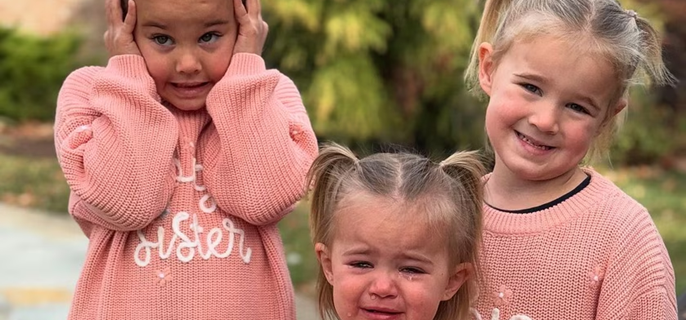 Kylie Kelce Jokes Her and Jason Kelce’s Daughters Are “Disgusting” After Admitting One Ate Dog Food 1
