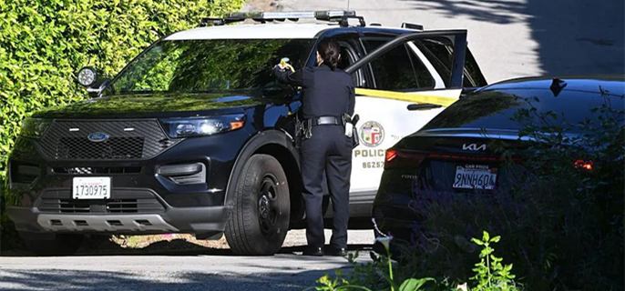Rihanna's Beverly Hills home hit by gunfire, police say 1