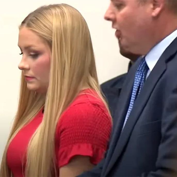 Kentucky Cheerleader Laken Snelling Wasn't Home When Police Say Her Baby Was Found Dead in Closet