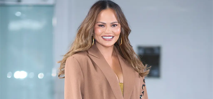 Chrissy Teigen blasts ‘miserable’ haters criticizing her cheek filler, blames rant on ‘sleep gummy’ 1