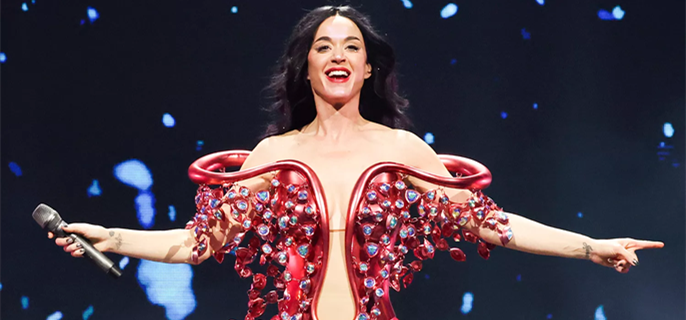 Katy Perry Was Ambushed by a Fan Who Grabbed Her on Stage While Performing in Sydney 1