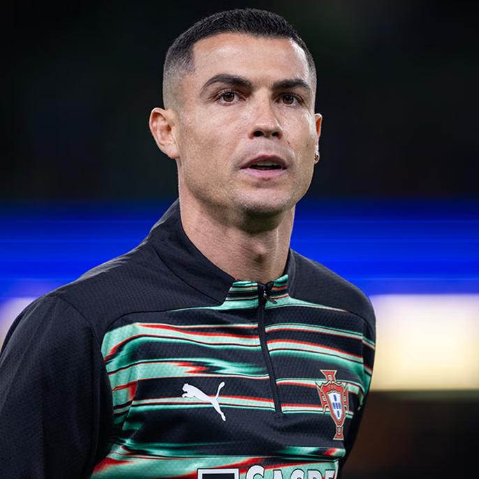 Cristiano Ronaldo Shows Off His Eye-Popping Muscles in Underwear Photo