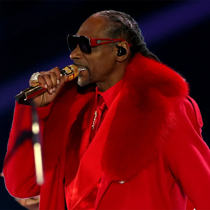 Snoop Dogg Brings Out Huntrix, Lainey Wilson for Netflix NFL Christmas Halftime Show