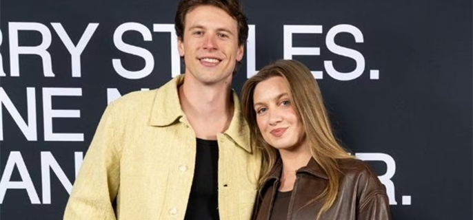 TikTokers Anna Sitar and Josh 