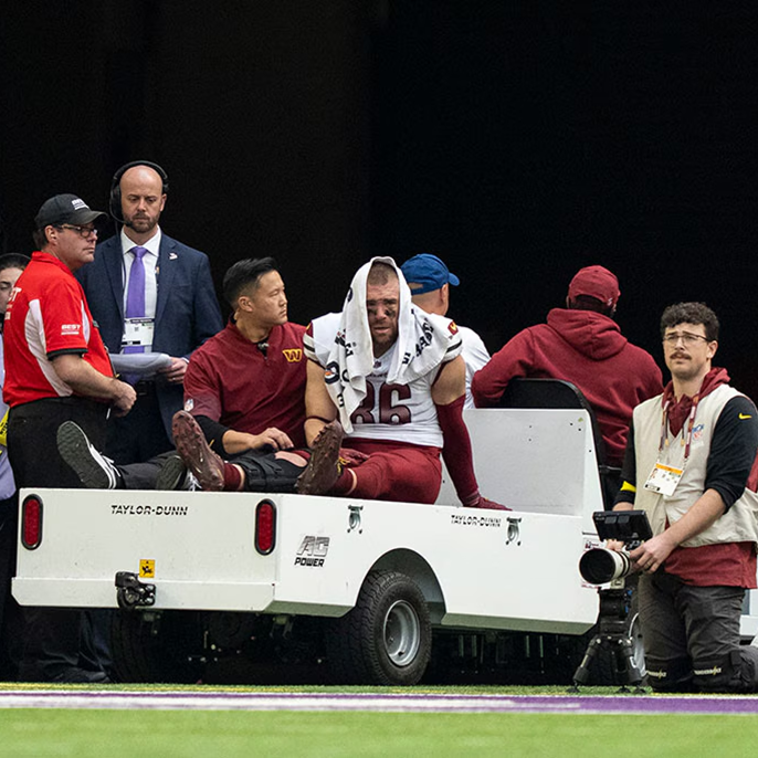 NFL's Zach Ertz Breaks Down in Tears After Suffering Brutal Leg Injury