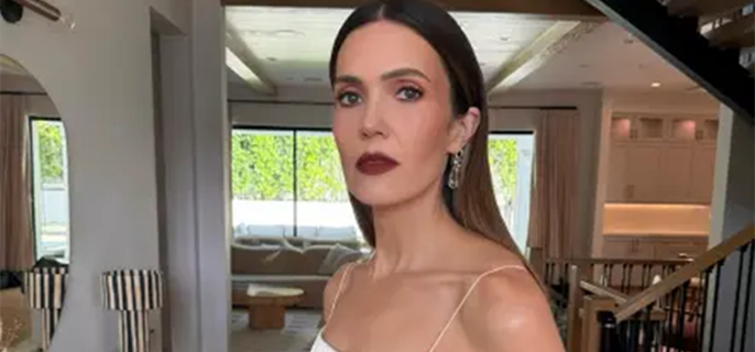 Mandy Moore Calls Out Driver After Hit and Run 1