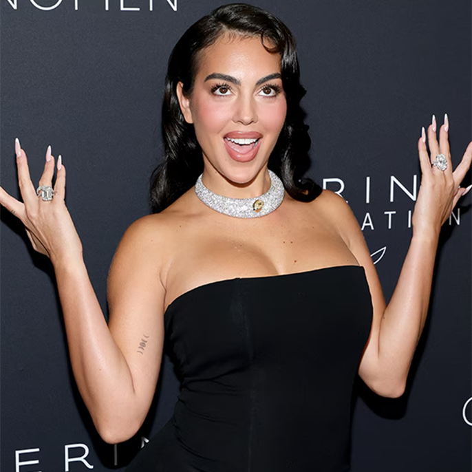 Cristiano Ronaldo's Fiancée Georgina Rodríguez Puts Massive Engagement Ring on Display on Red Carpet