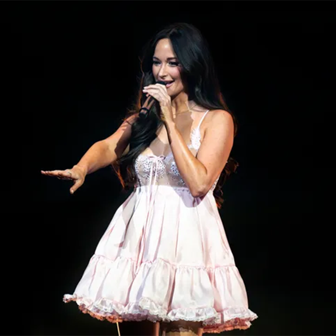 Kacey Musgraves Calls Out Fan Who Grabbed Her During Tampa Show