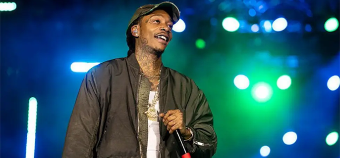 Wiz Khalifa sentenced to nine months jail in Romania for smoking cannabis on stage 1