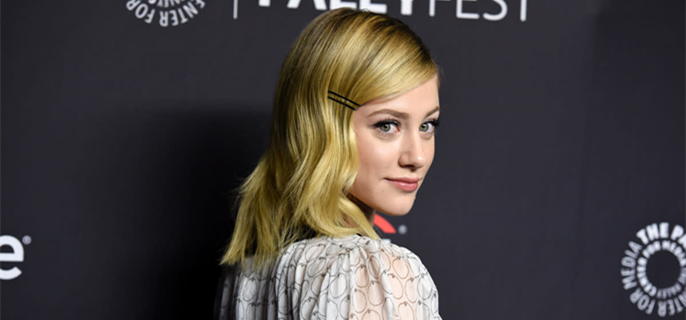 “Riverdale” Star Lili Reinhart Has Sparked Genuine Concern After She Posted A Worrying TikTok From Her Uber Ride 15 Hours Ago, And Nothing Else Since 1