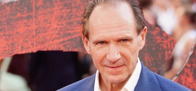 Ralph Fiennes hints at dark themes in '28 Years Later' sequel 1