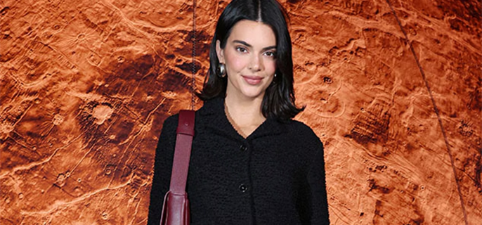 Kendall Jenner Shares Why Kardashian Sisters “Side Eye” Her Fashion Choices  1