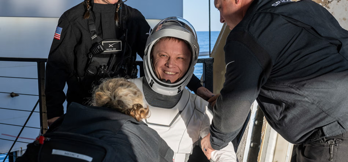 Nasa astronauts back on Earth after being stuck months on ISS: ‘grins, ear to ear’ 1