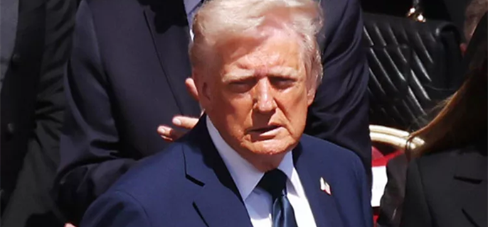 Donald Trump Wears Blue to Pope Francis’ Funeral. Did He Break Vatican Protocol? 1