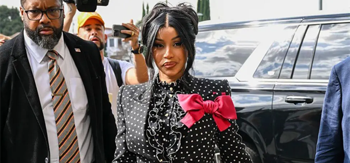 Jury clears Cardi B of assault on security guard in Los Angeles 1