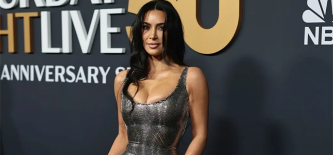 Kim Kardashian Celebrates Christmas Even in Strapless Mugler Gown 1