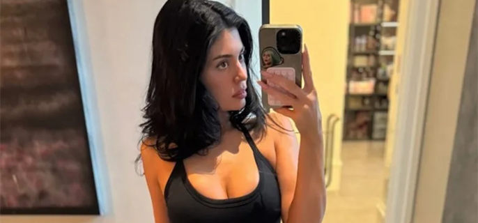 Kylie Jenner’s Selfie in Tank Top Will Make You Look Twice 1