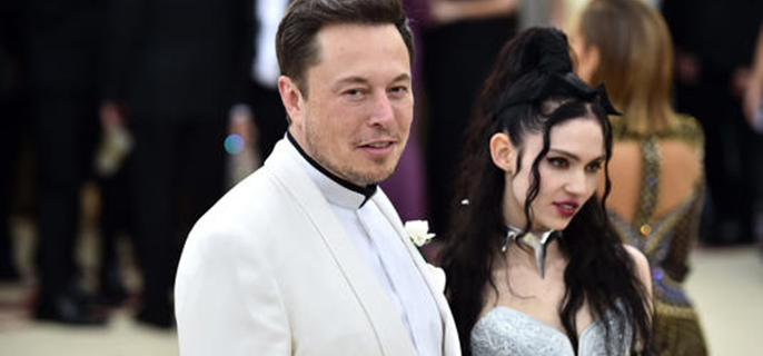 Grimes wants you to 'stop posting images' of her and Elon Musk's child at the White House 1