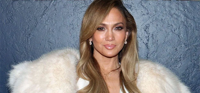 Jennifer Lopez sued in copyright case for posting photos of herself 1